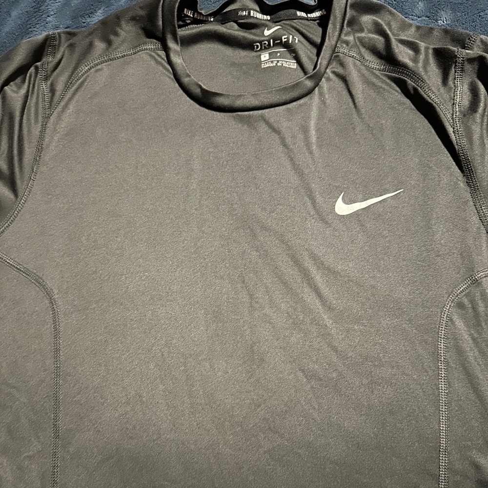Nike dry fit running tshirt